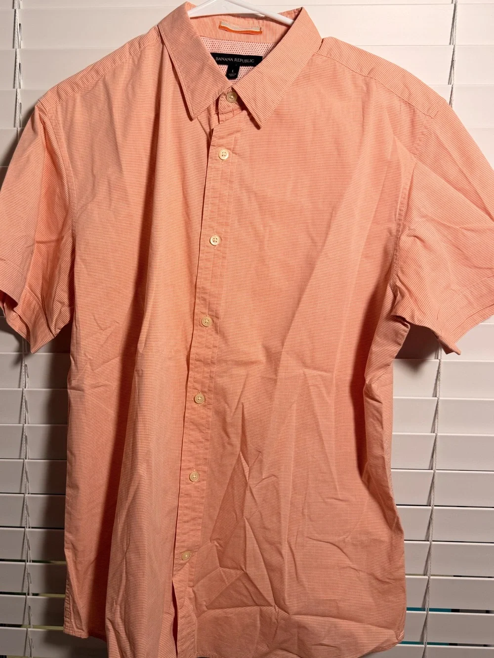 Banana Republic Men's Short-Sleeve Button-Down Shirt in Coral Peach